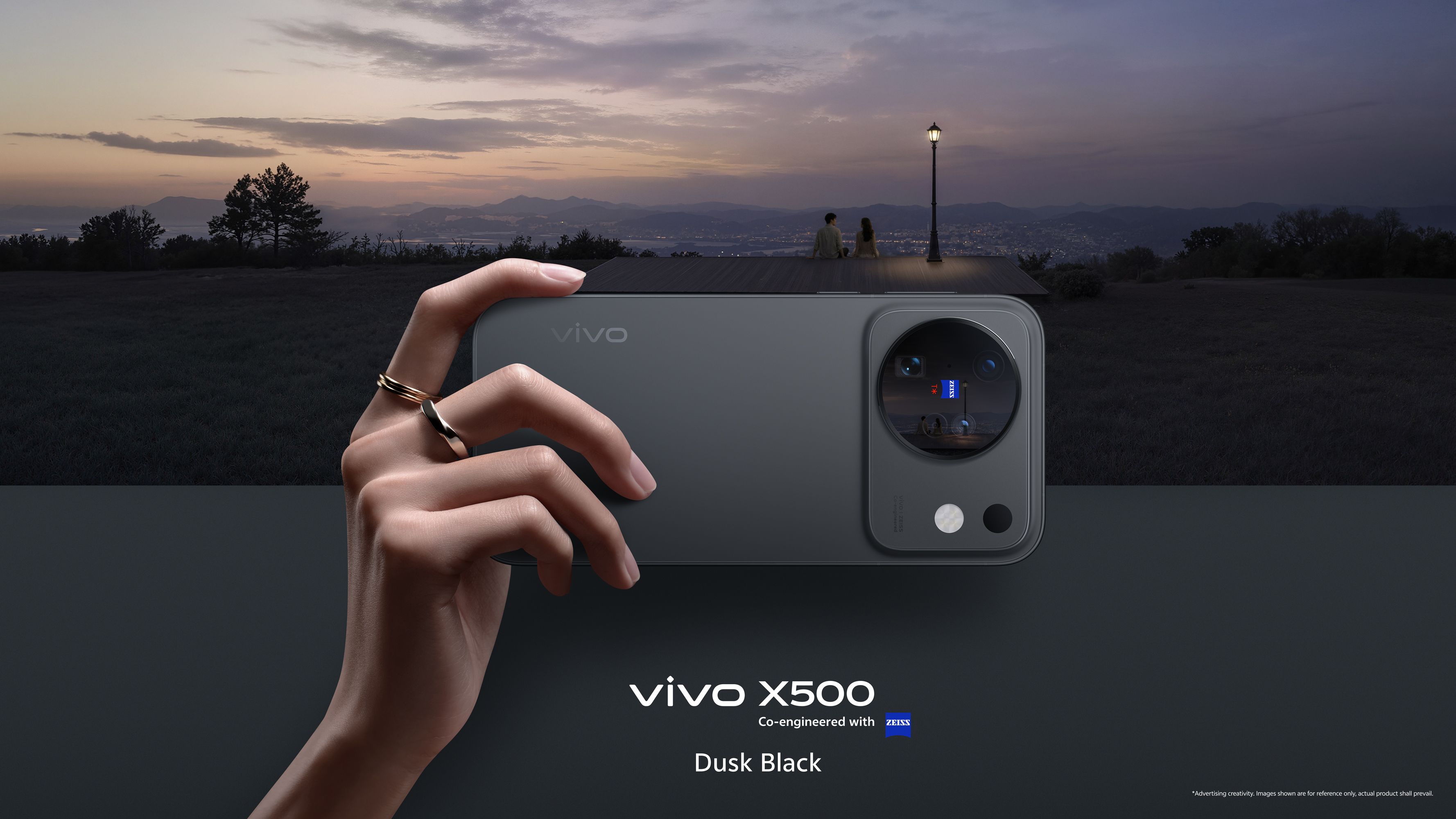 vivo X500 Series launches in Singapore from S$1,999 with ZEISS telephoto cameras